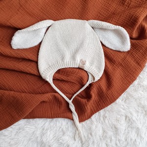 BUNNY BONNET Złamana biel