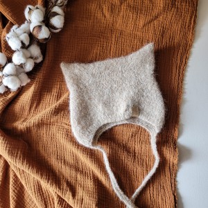 Bonetka Fluffy Kitty jasny beż